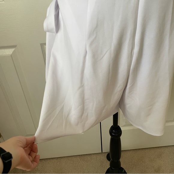 CATO White Wrap Front Romper Size 18W - Picture 6 of 7